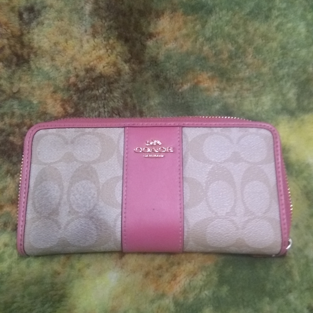 Coach wallet